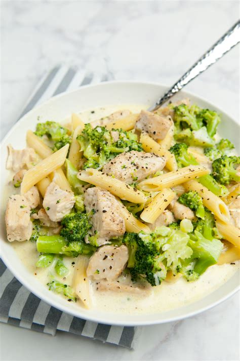 Chicken and Broccoli Alfredo